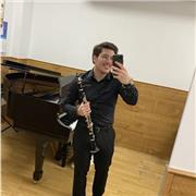 Estudiante de piano y clarinete capacitado para dar clases a niños entre 6 y 14 años de edad